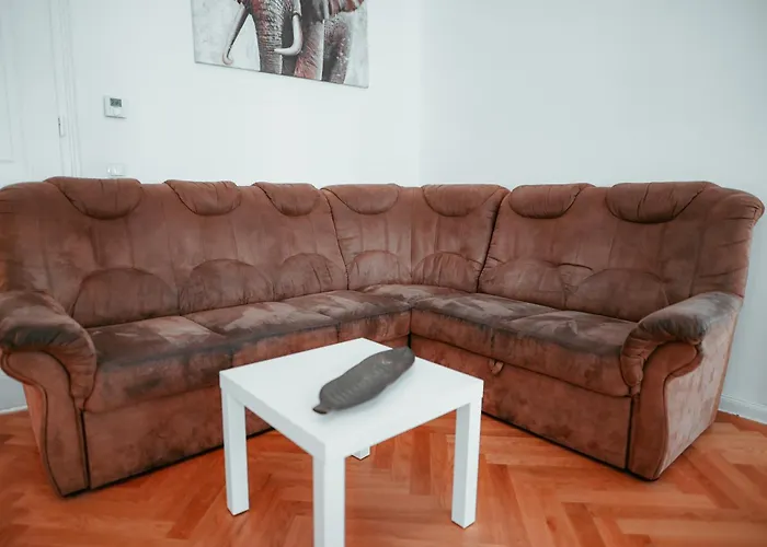 Apartment Raimond Ottakring 14 *